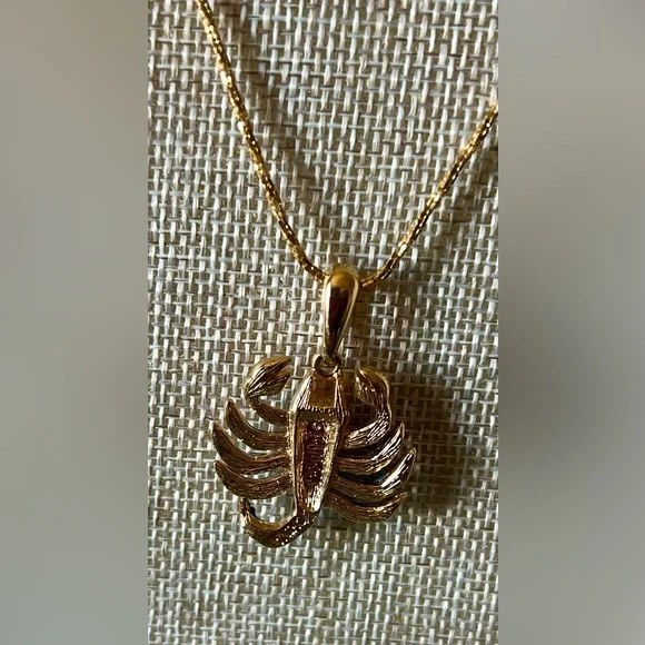 Vintage 1980’s Bob Mackie Blue and Gold Enamel Scorpio Necklace - Picture 4 of 10